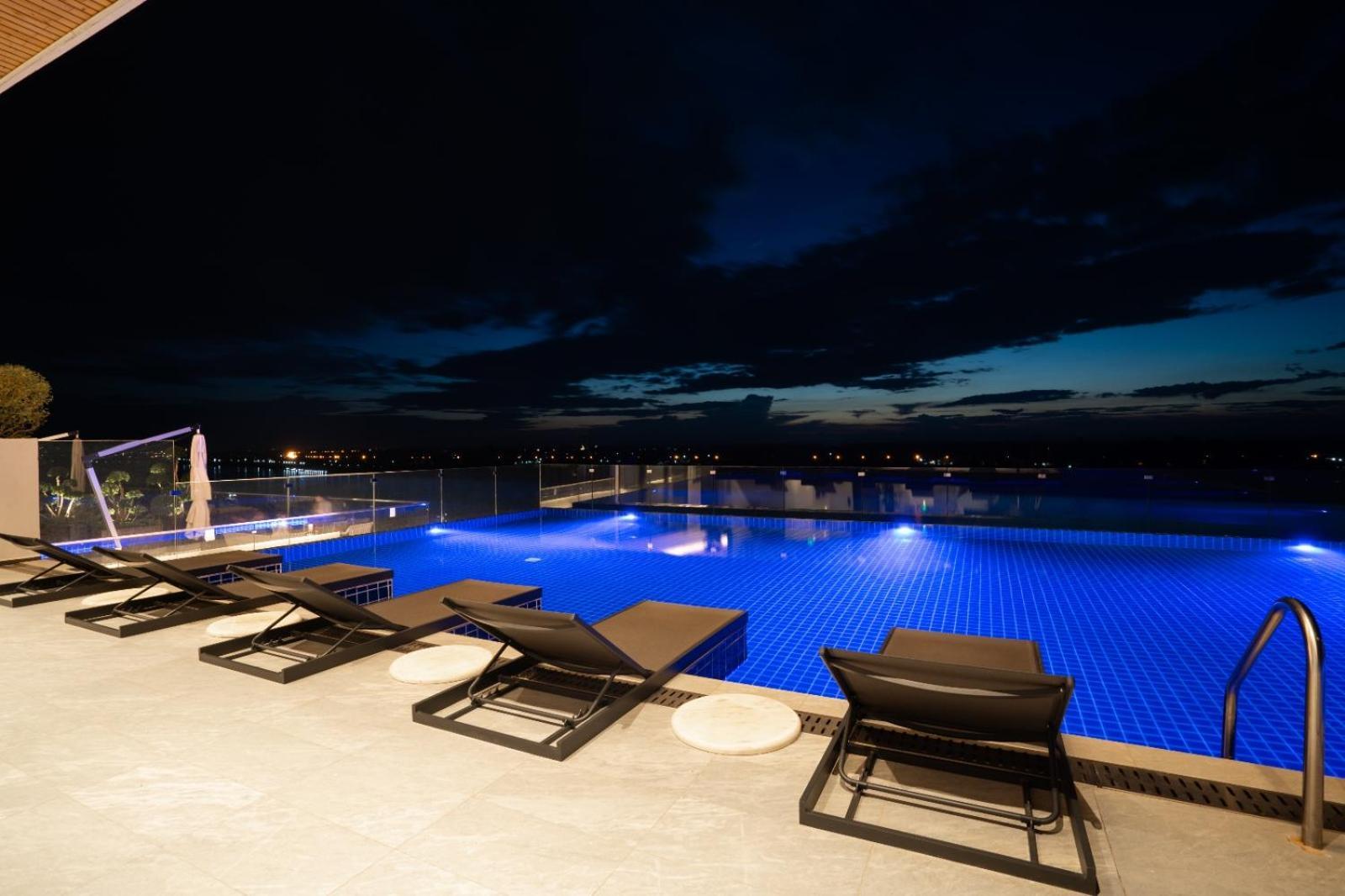 One Riviera Hotel And Residences Ban Souanmone Zewnętrze zdjęcie